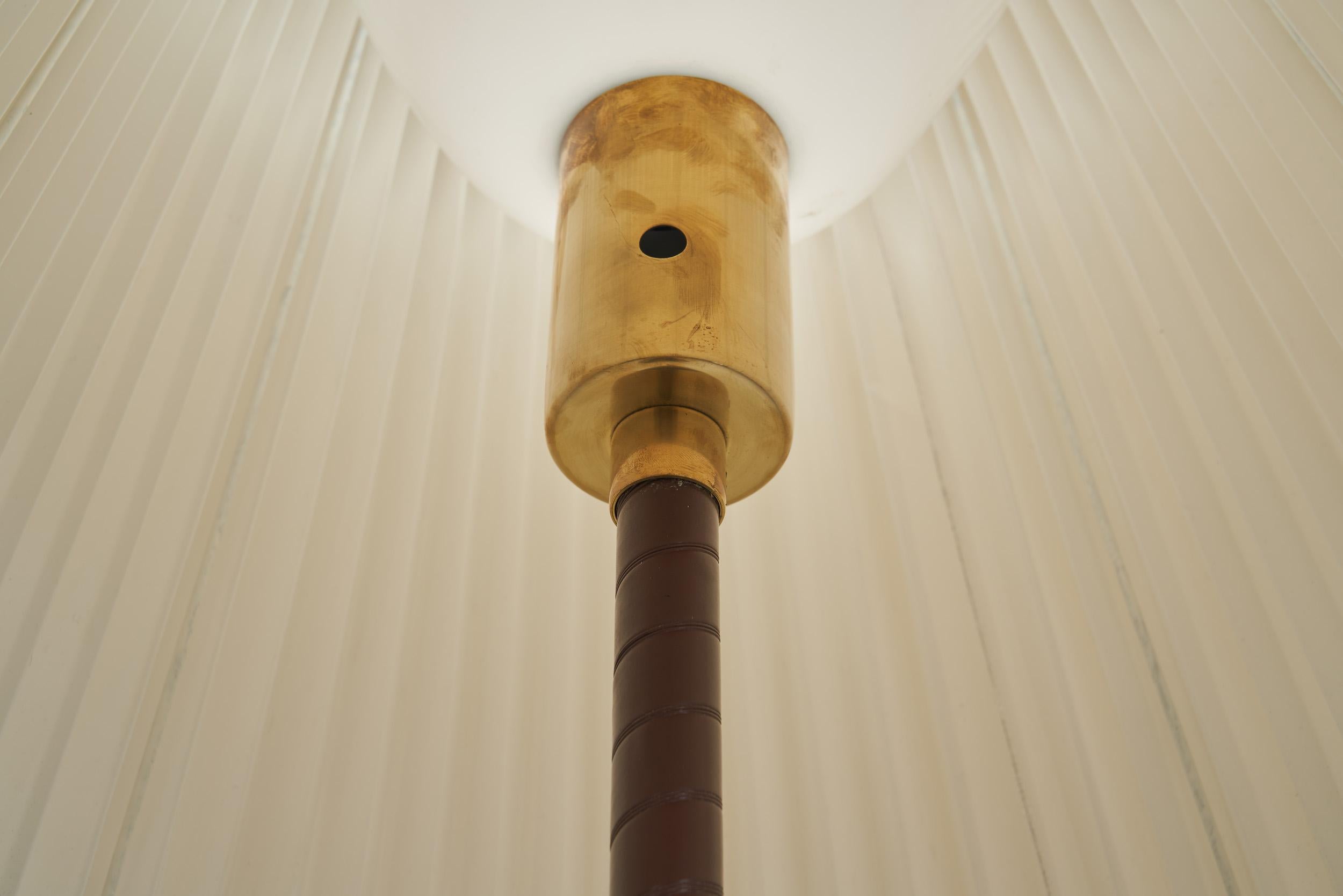 Lisa Johansson-Pape Brass Floor Lamp for Stockmann Orno, Finland 1950s For Sale 9