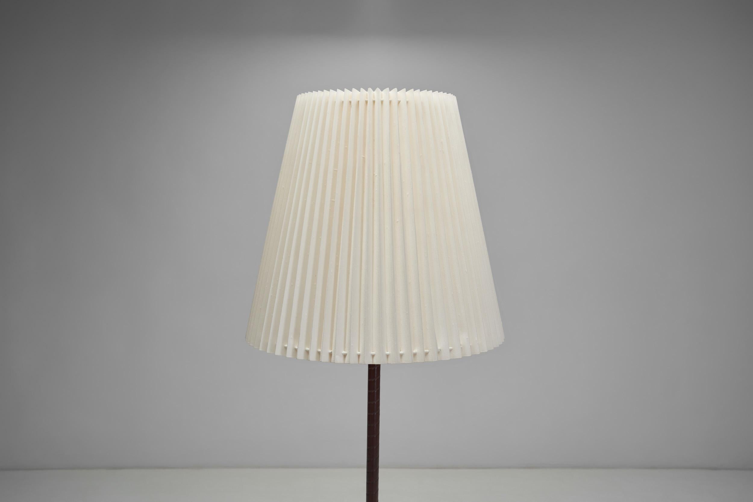 Lisa Johansson-Pape Brass Floor Lamp for Stockmann Orno, Finland 1950s For Sale 1