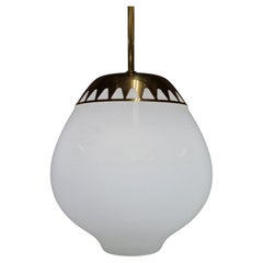 Ciondolo Lisa Johansson-Papé in ottone e opalina 'Lemon' modello 61-306, Orno 1950s