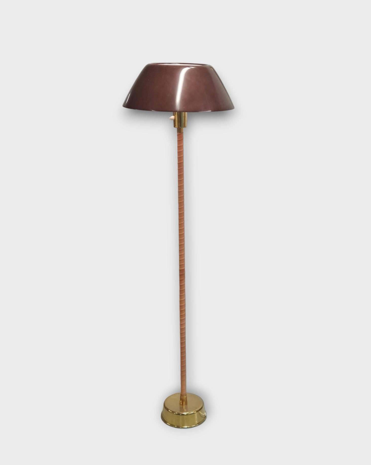 Lisa Johansson-Pape (1907-1989) was a Finnish designer best known for her works in lightings. She paid more attention to the function of the lamp firstly, then the design feature secondly.
Lisa designed furniture for Stockmann for a number of years,