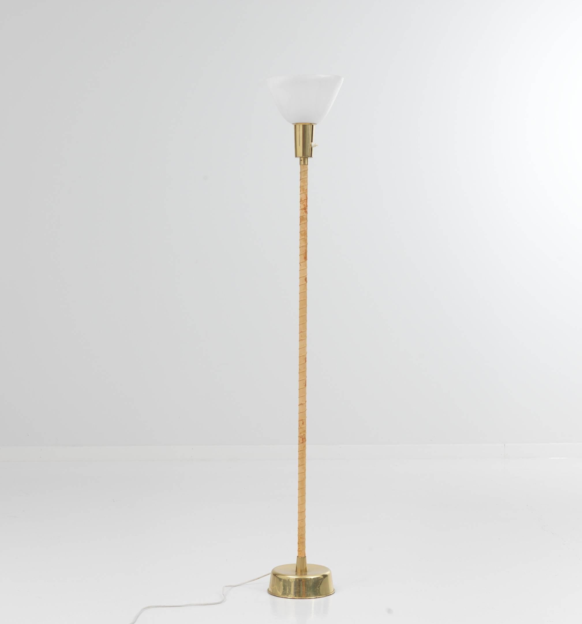 Lisa Johansson-Pape Floor Lamp In Fair Condition For Sale In Hollola, FI