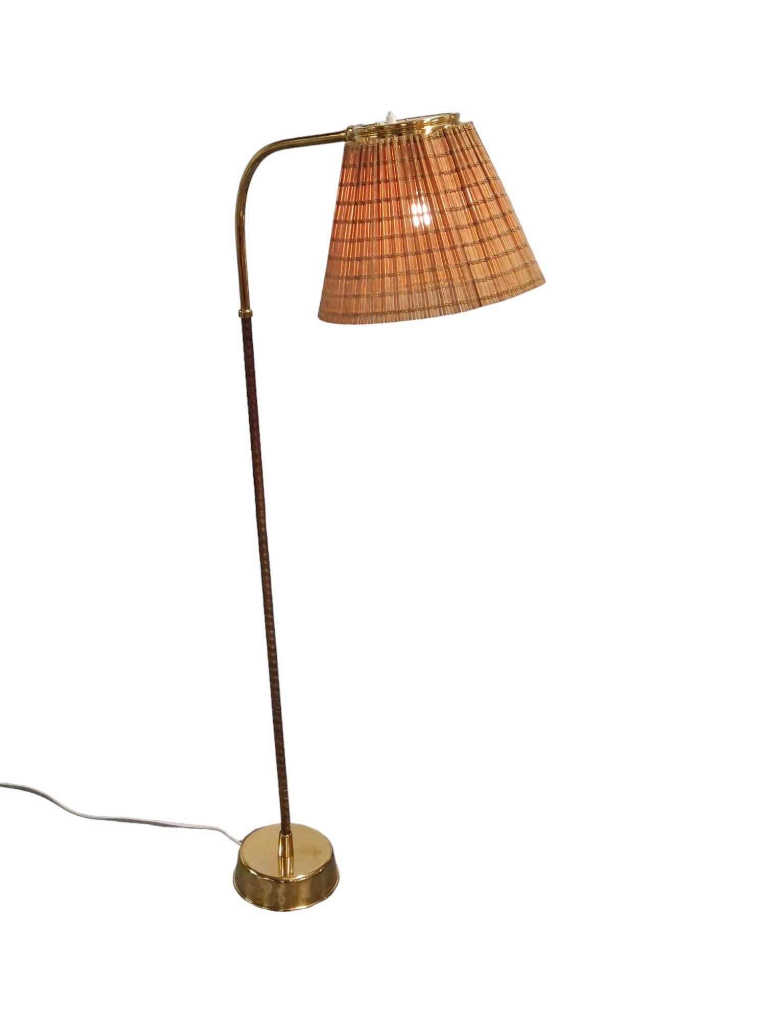 Mid-20th Century Lisa Johansson-Pape, Floor Lamp Model 2063 in Rattan, Orno For Sale