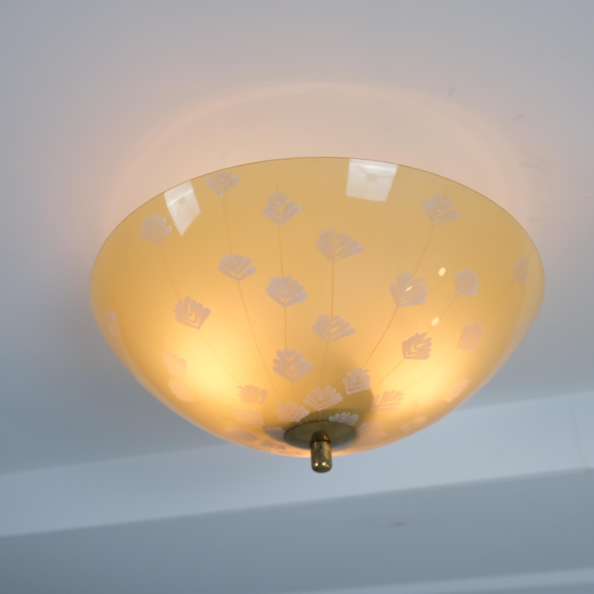 Lisa Johansson-Papé, verre peint à la main avec des fleurs, Orno 1950s Bon état - En vente à Helsinki, FI