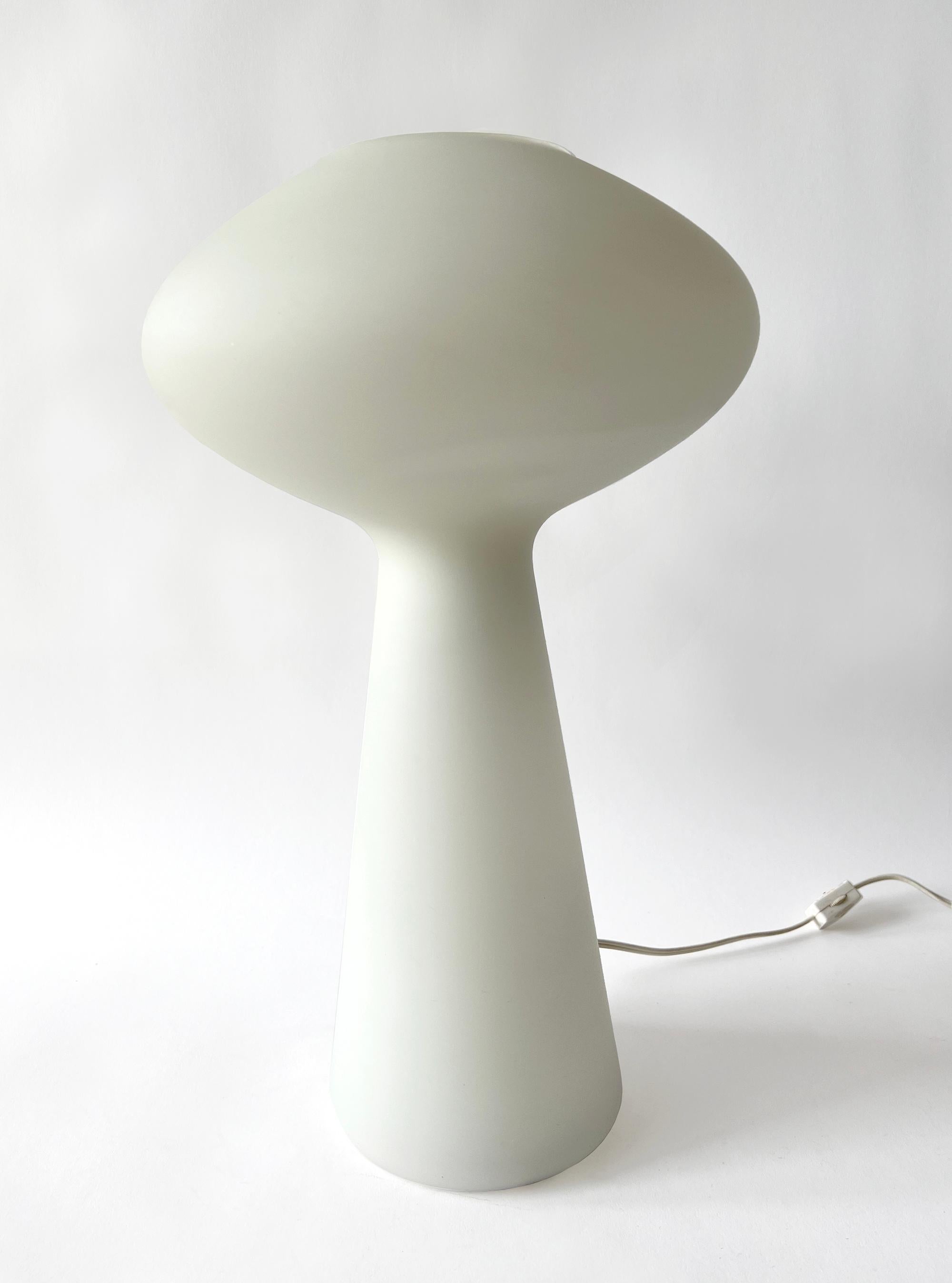 Lisa Johansson-Pape of Finland table lamp, circa 1960. White opaque glass blown in Italy measures: 17.5