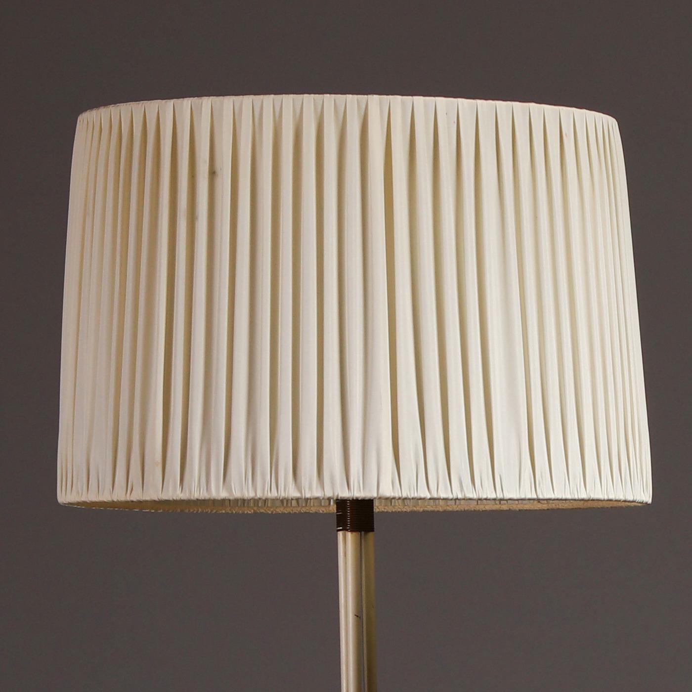Mid-20th Century Lisa Johansson-Pape for Orno, Pair of '30-058' Floor Lamps, Finland 1940s For Sale