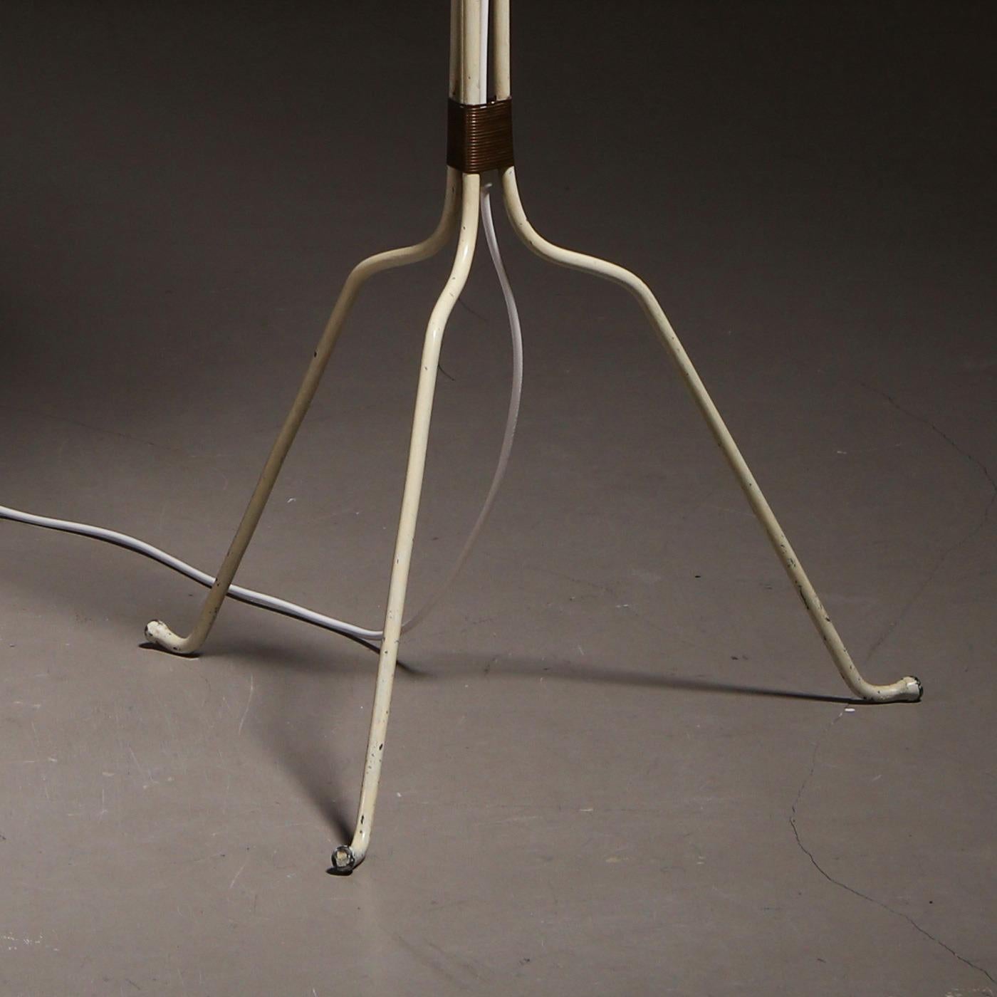 Lisa Johansson-Pape for Orno, Pair of '30-058' Floor Lamps, Finland 1940s For Sale 1