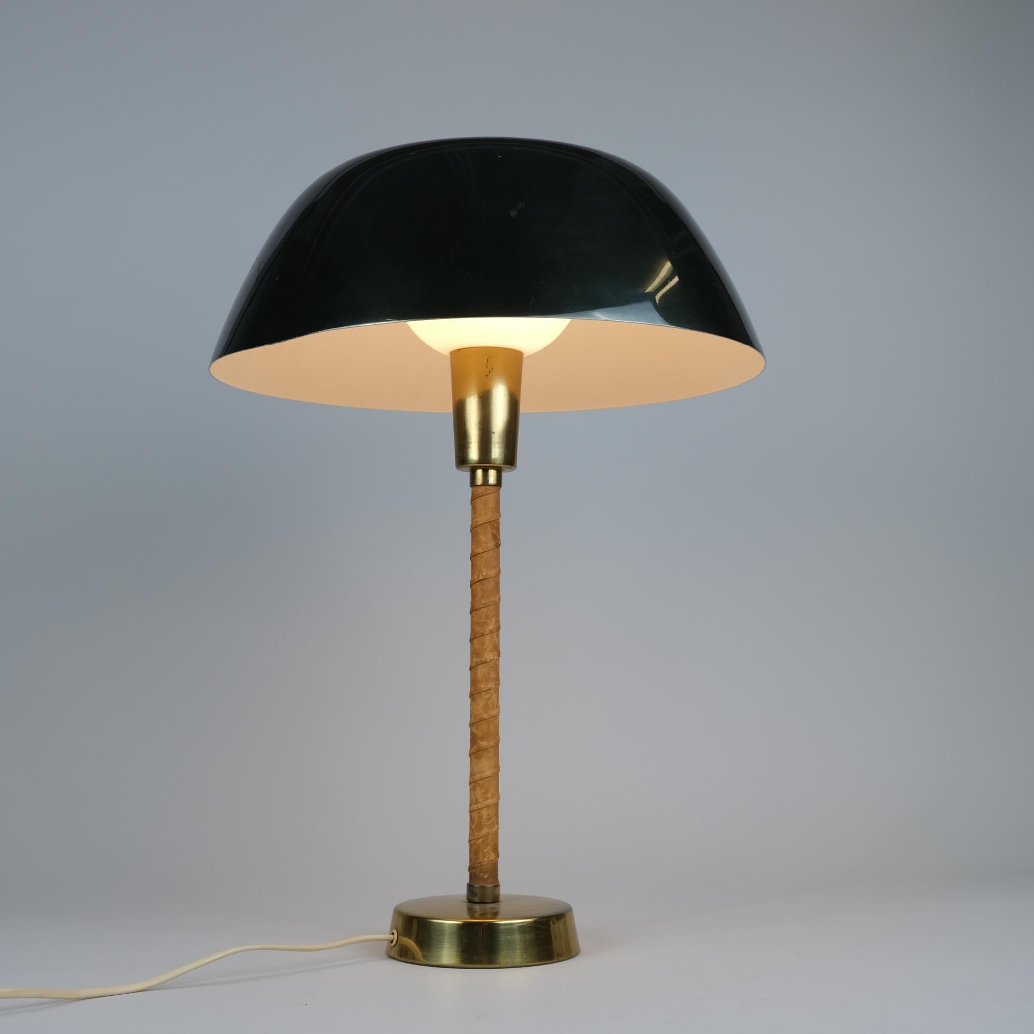 Finnish Lisa Johansson-Pape Ìhanne` Table Lamp in Green, Brass & Leather, Orno 1950s For Sale
