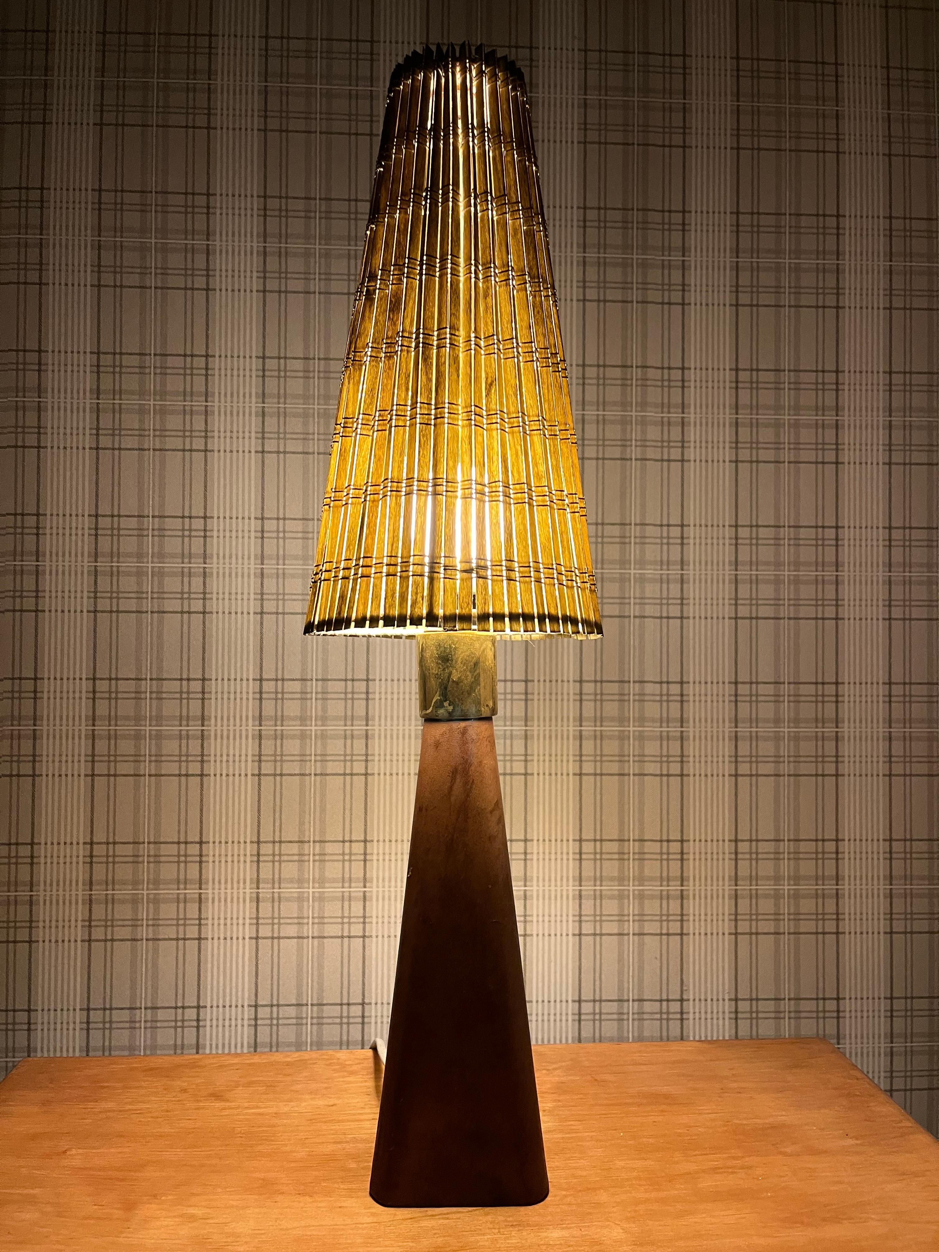 Lampada da tavolo in pelle Lisa Johansson-Pape, Orno Oy, anni '50 in vendita 2