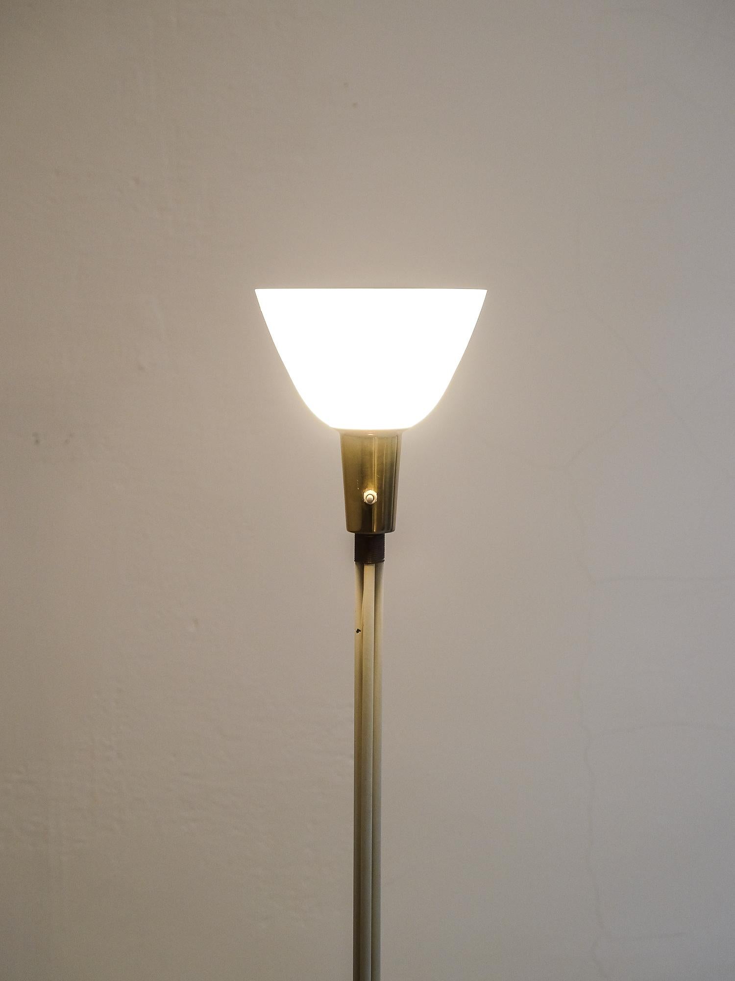Lisa Johansson-Pape Model '30-058' Floor Lamp for Orno, Finland, 1950s 3