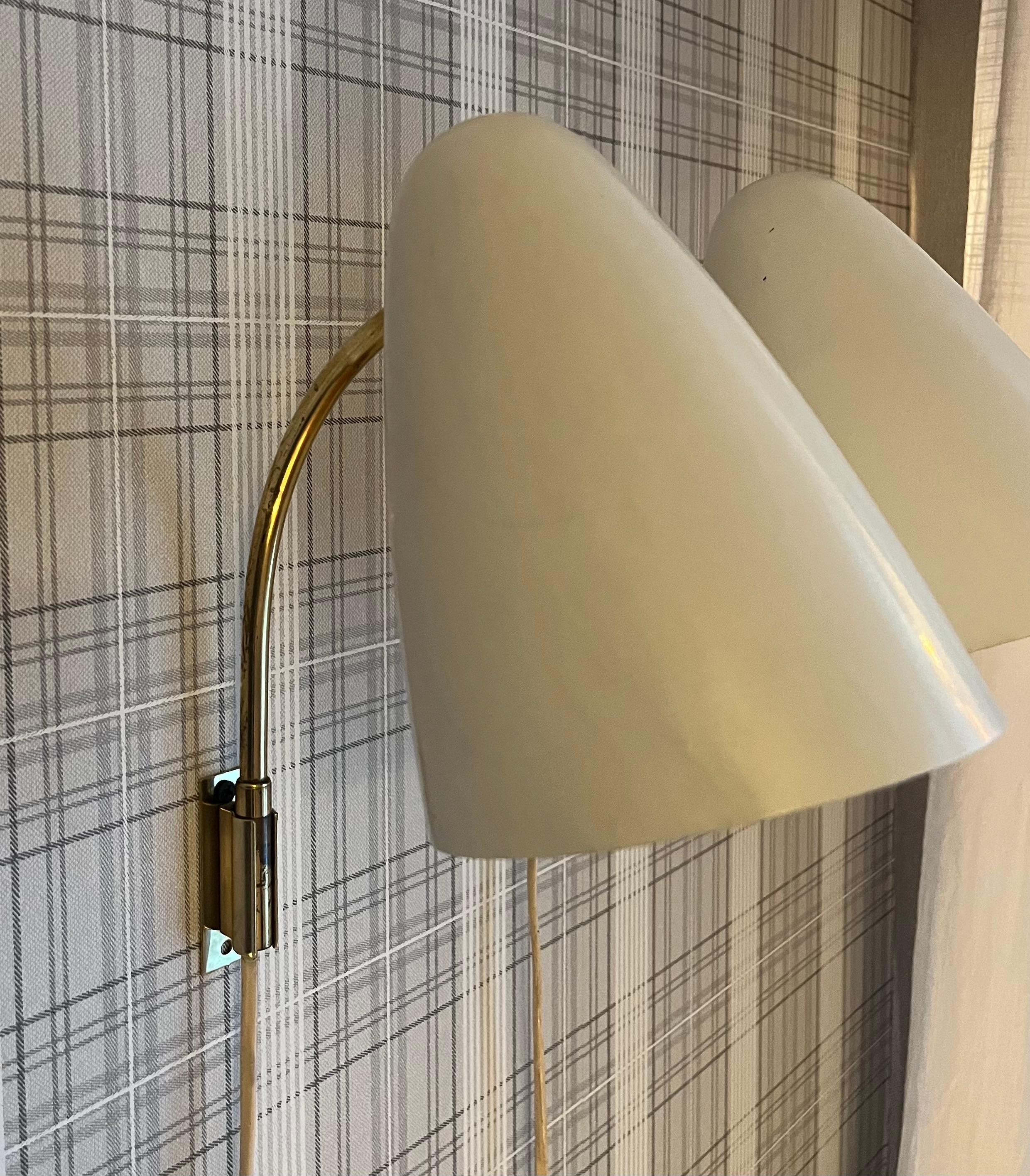 Scandinave moderne Lisa Johansson-Pape, Modèle 3054, Manufacture ORNO en vente