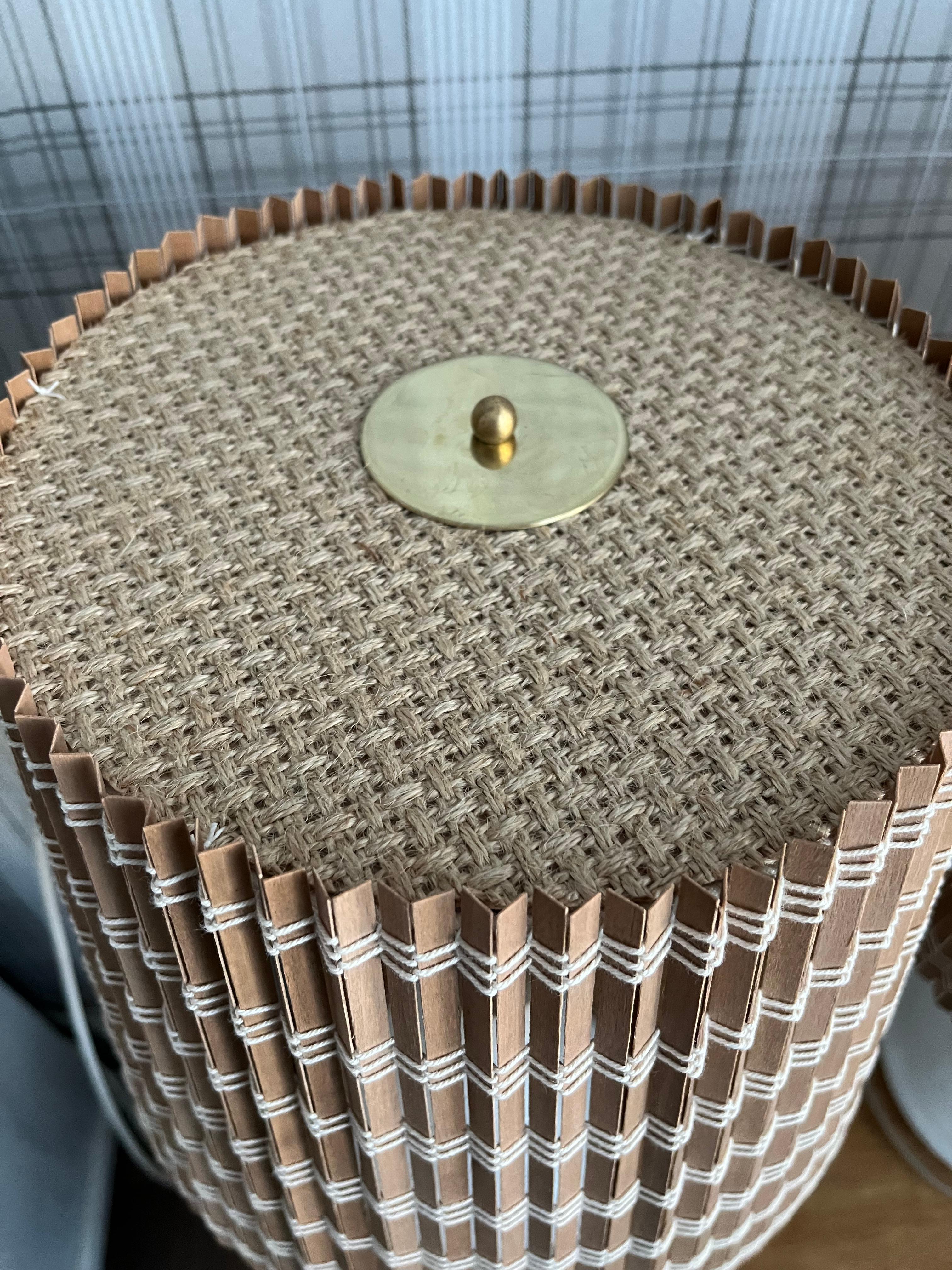 Finlandais Lisa Johansson paire de lampes de bureau pape modèle 46-017, verre et rotin, Orno 1960s en vente