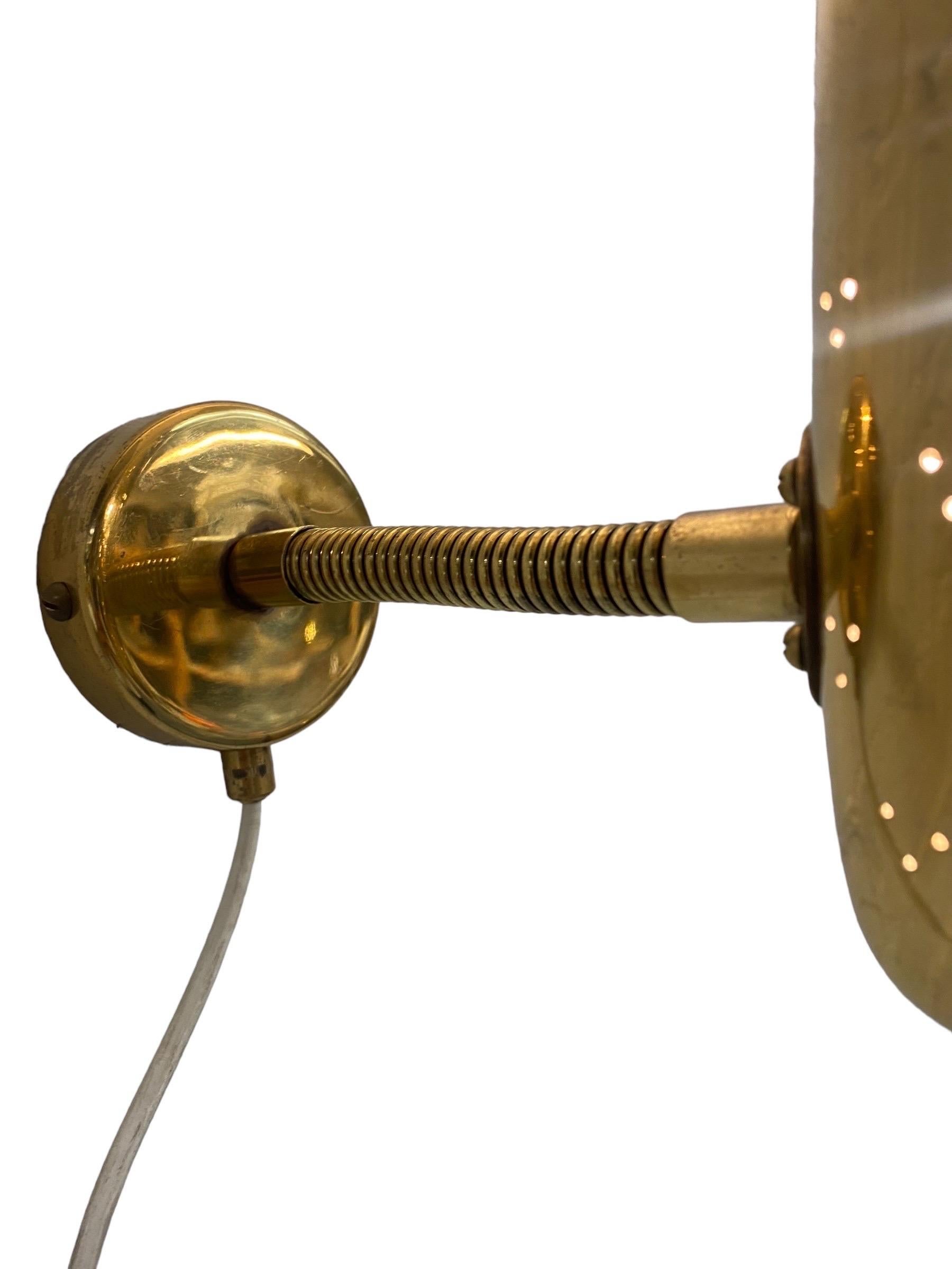 Lisa Johansson-Pape Perforated Brass Wall Sconce Model 50-084, Orno 1950s For Sale 3