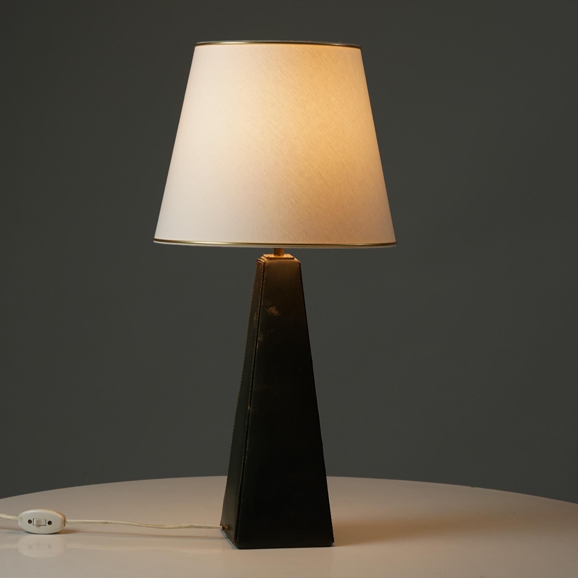 Scandinavian Modern Lisa Johansson-Pape Rare Leather Table Lamp, Orno Oy, 1960s For Sale
