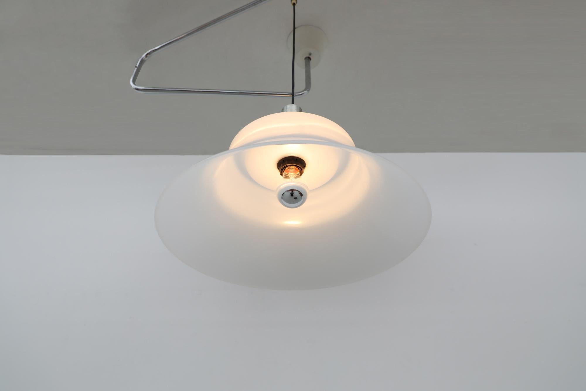 Lampada articolata da soffitto in stile Lisa Johansson-Pape in vendita 2