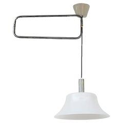 Lampada articolata da soffitto in stile Lisa Johansson-Pape con paralume in plexi bianco
