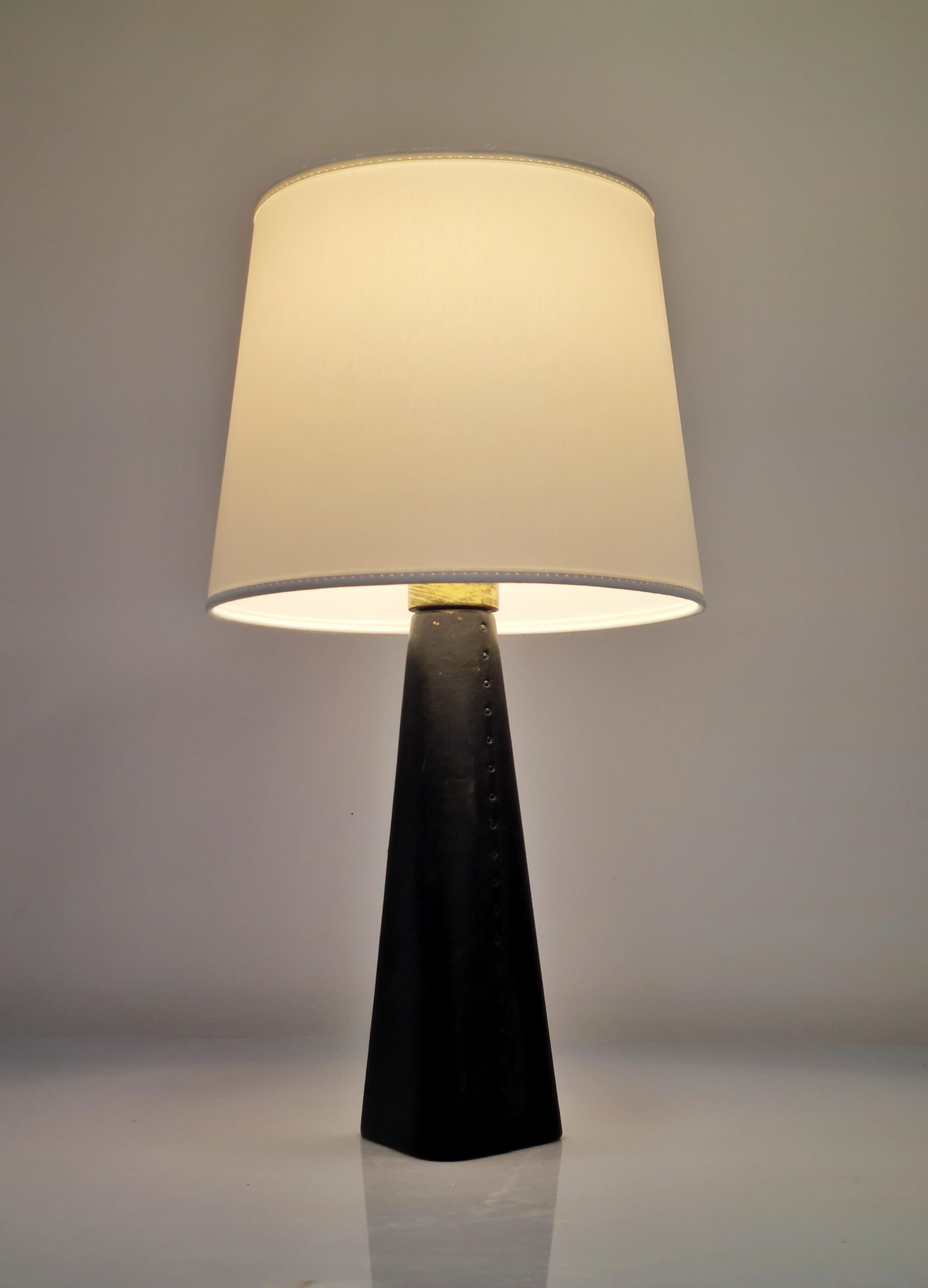 Lisa Johansson-Papé Table Lamp 46-186 LJP in Leather & White Silk, Orno 1950s 3