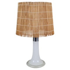Lampada da tavolo Lisa Johansson-Papé Modello 46-017, vetro opalino bianco, Orno 1960s