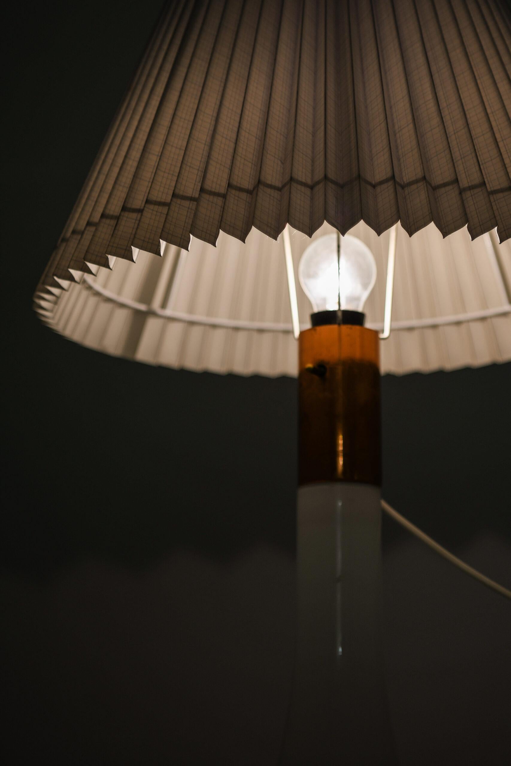 Mid-20th Century Lisa Johansson-Pape Table Lamp Model No. 06-017 Produced by Oy Stockmann-Ornö AB For Sale