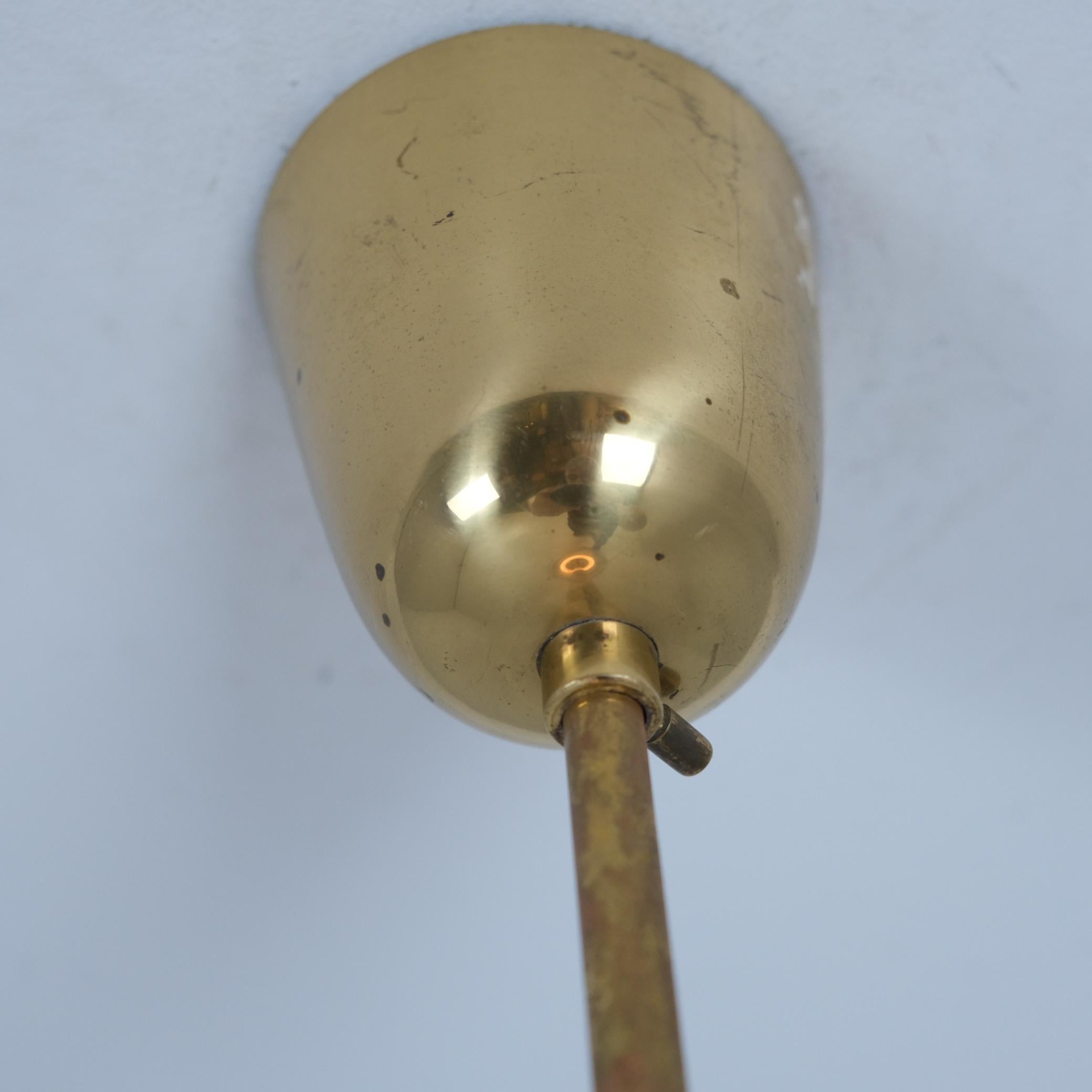 Lisa Johansson-Papé Colgante OVNI 61-347 Cristal, latón y blanco, Orno Años 50 en venta 2