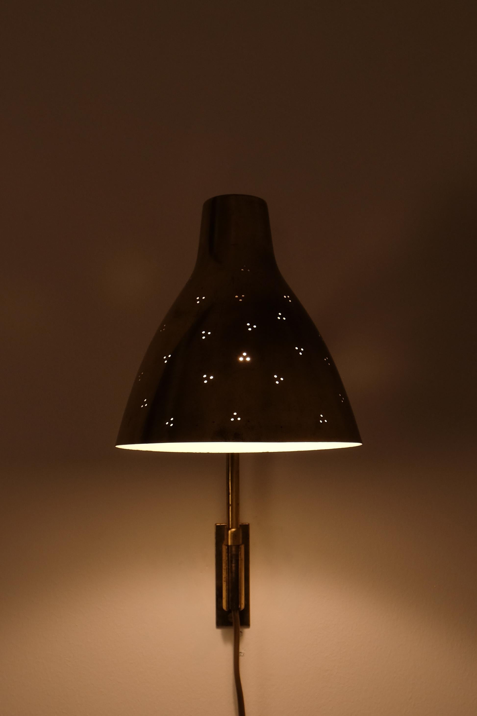 Mid-20th Century Lisa Johansson-Papé wall lamp by Orno, 1950s For Sale