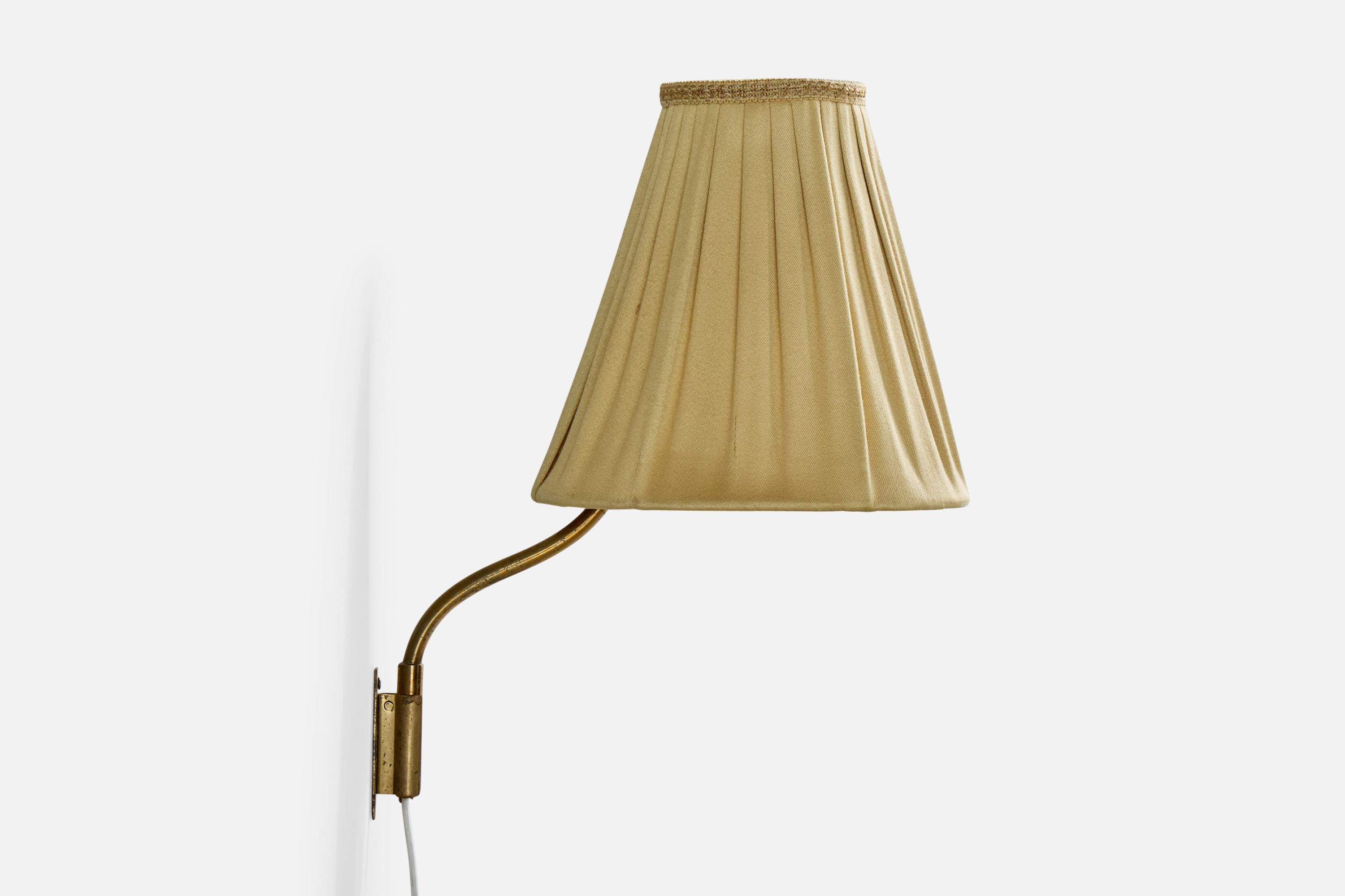 Lisa Johansson-Pape, Wall Lights, Brass, Fabric, Finland, 1950s In Good Condition For Sale In High Point, NC