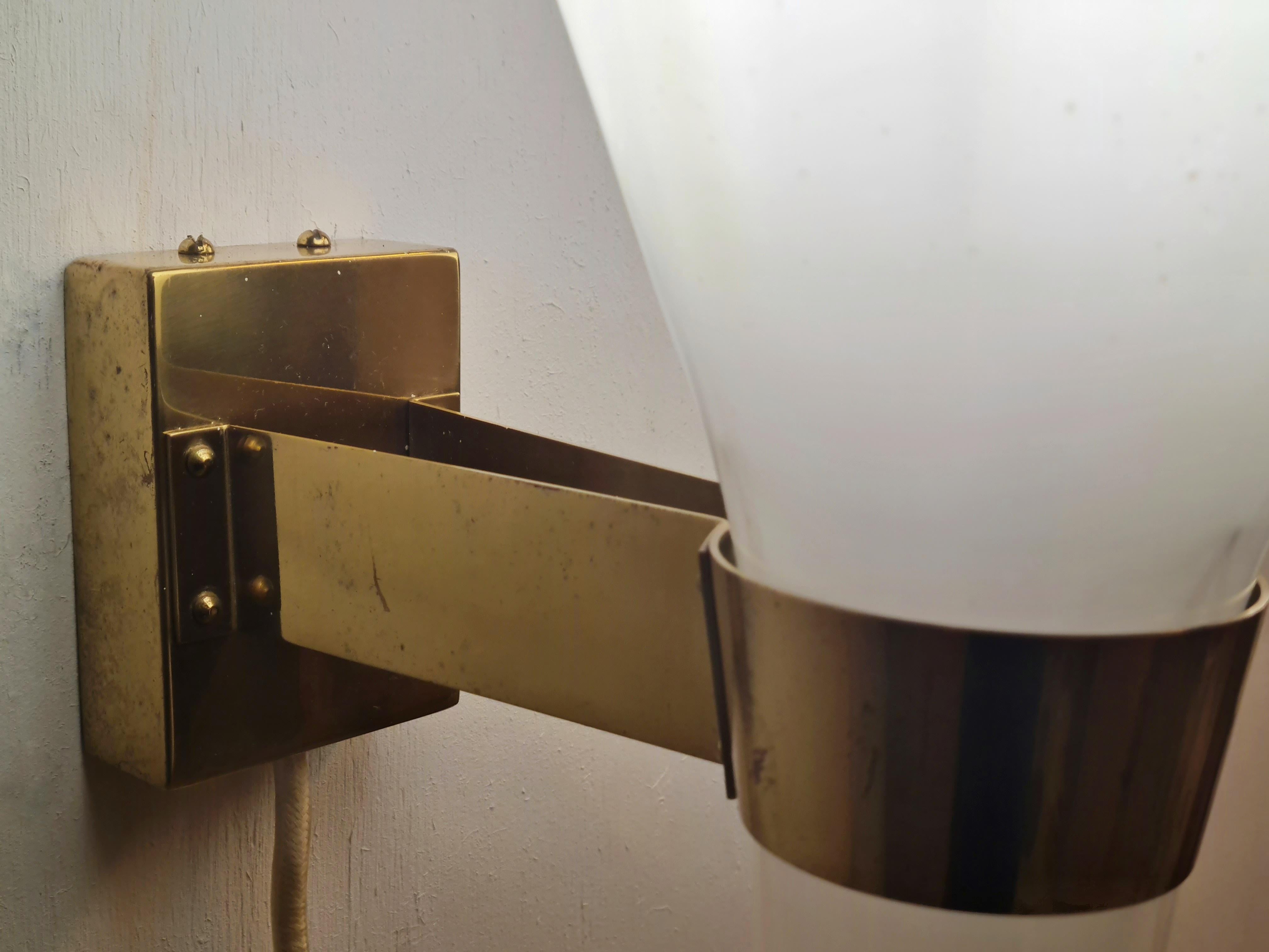 Lisa Johansson-Pape Wall Sconce 50-090, Brass & Lyster Opaline Glass, Orno 1950s For Sale 3