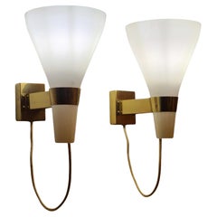 Lisa Johansson-Pape Wall Sconce 50-090, Brass & Lyster Opaline Glass, Orno 1950s
