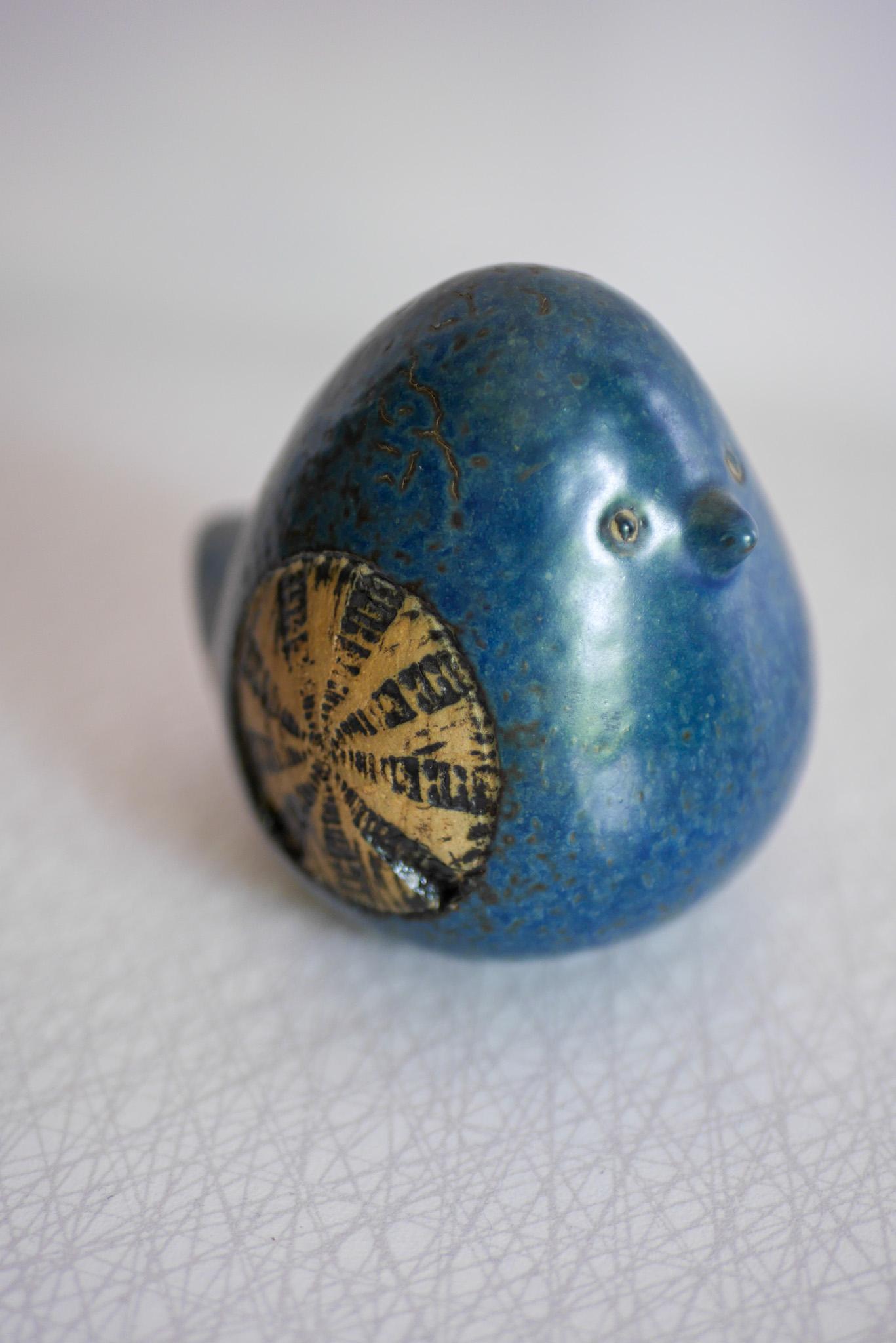Lisa Larson Bird figurine, a rare studio production for Gustavsberg, Sweden. For Sale 3