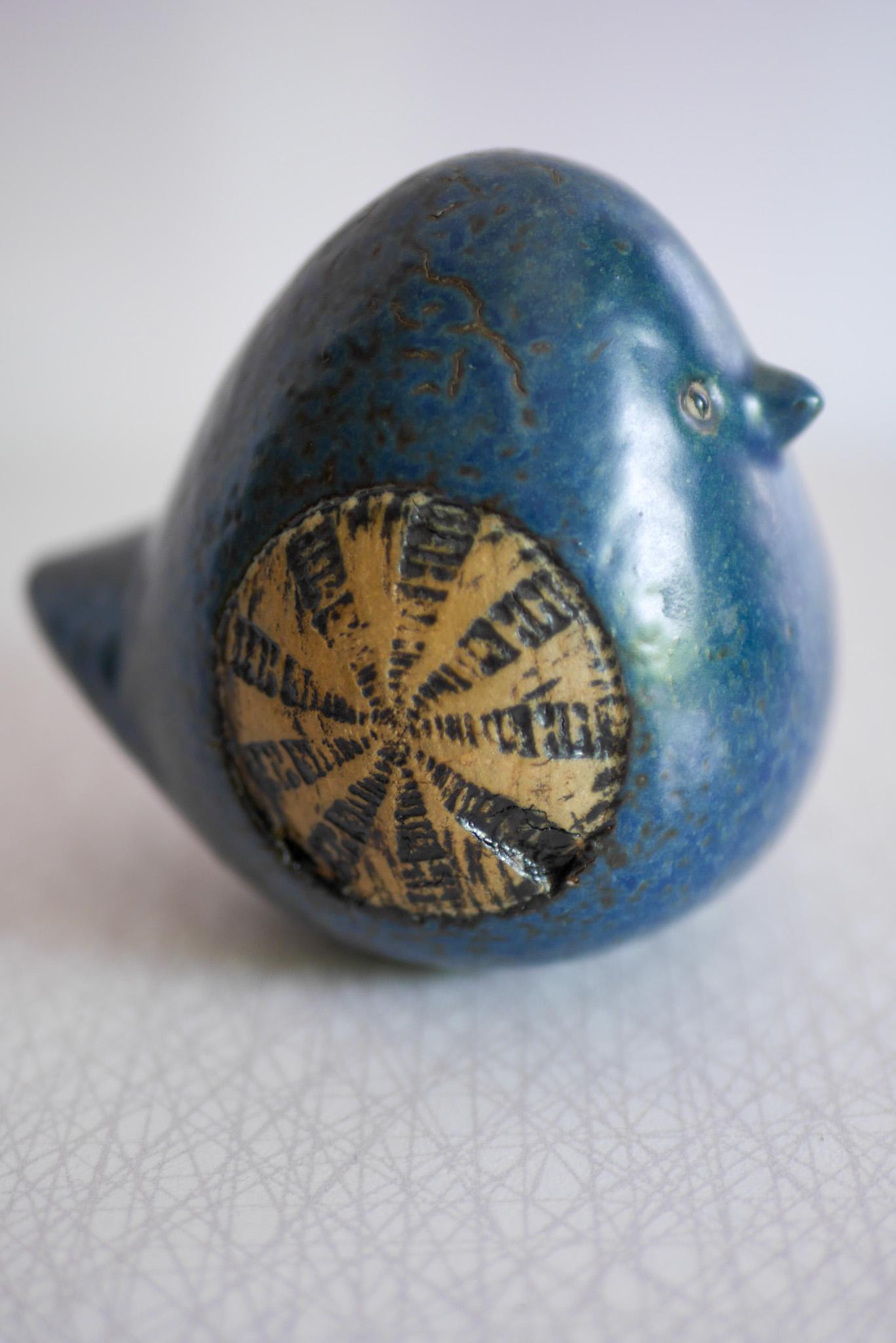 Swedish Lisa Larson Bird figurine, a rare studio production for Gustavsberg, Sweden. For Sale