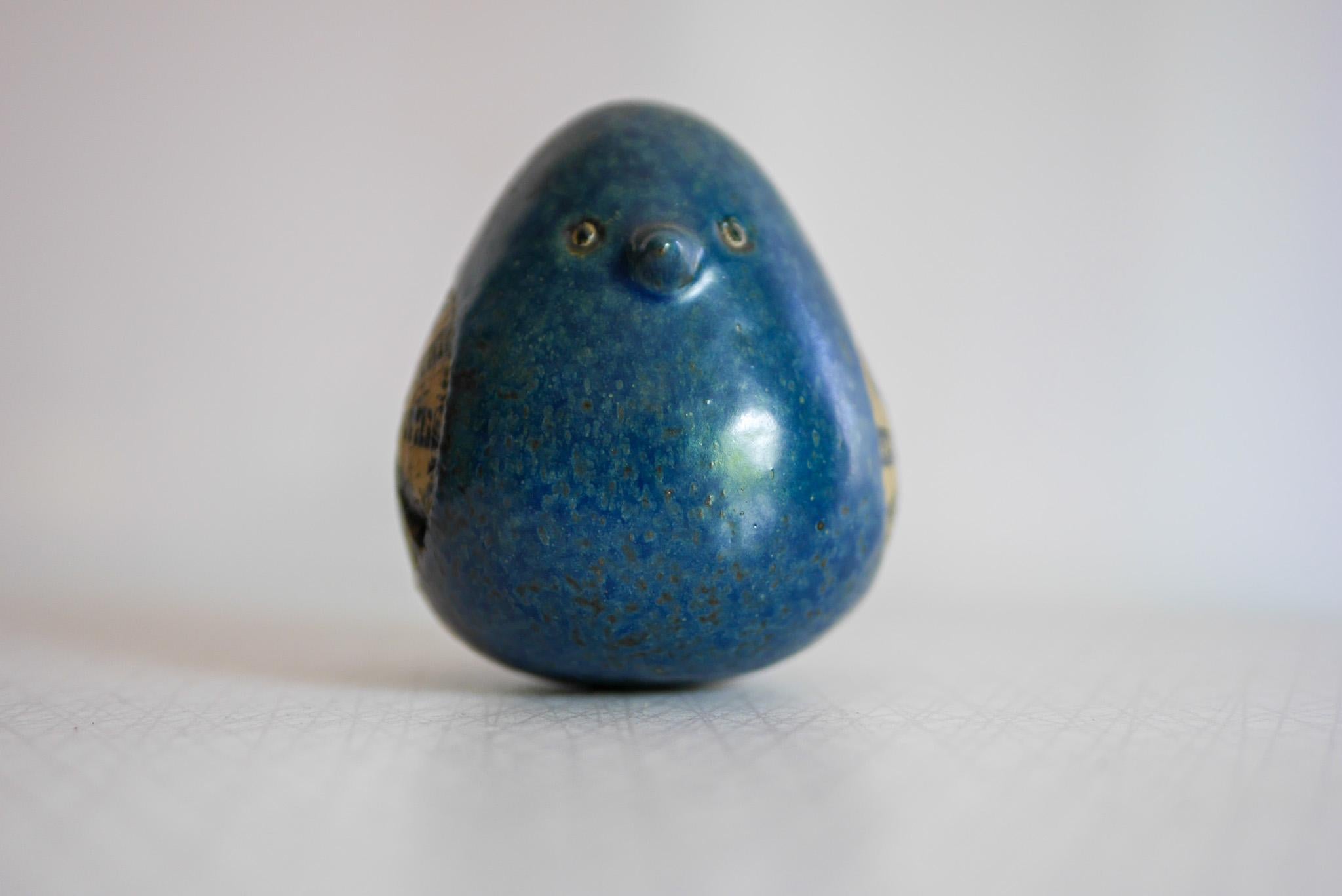 Ceramic Lisa Larson Bird figurine, a rare studio production for Gustavsberg, Sweden. For Sale