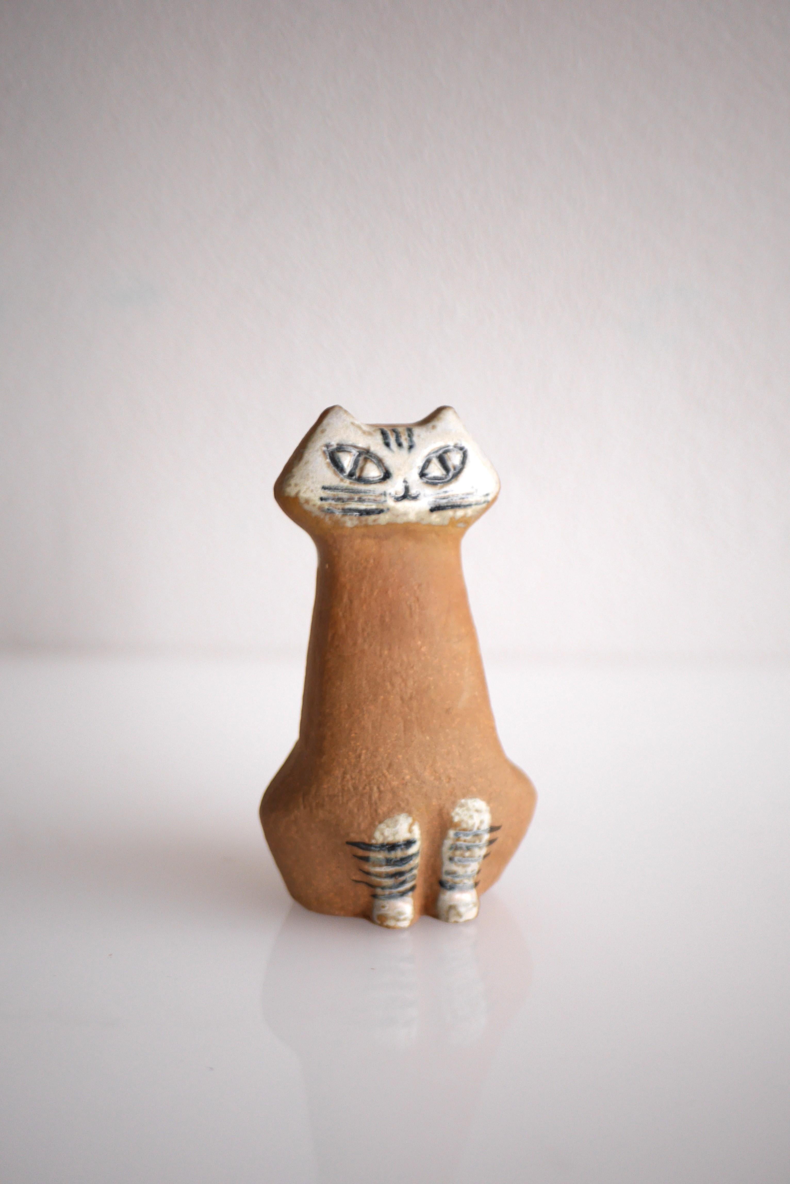 Mid-Century Modern Lisa Larson cat figurine from Lilla Zoo for Gustavsberg, Sweden.
