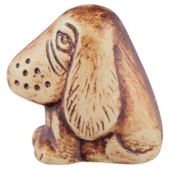 Lisa Larson for Gustavsberg. Basset hound in glazed ceramic. Late 20th C.