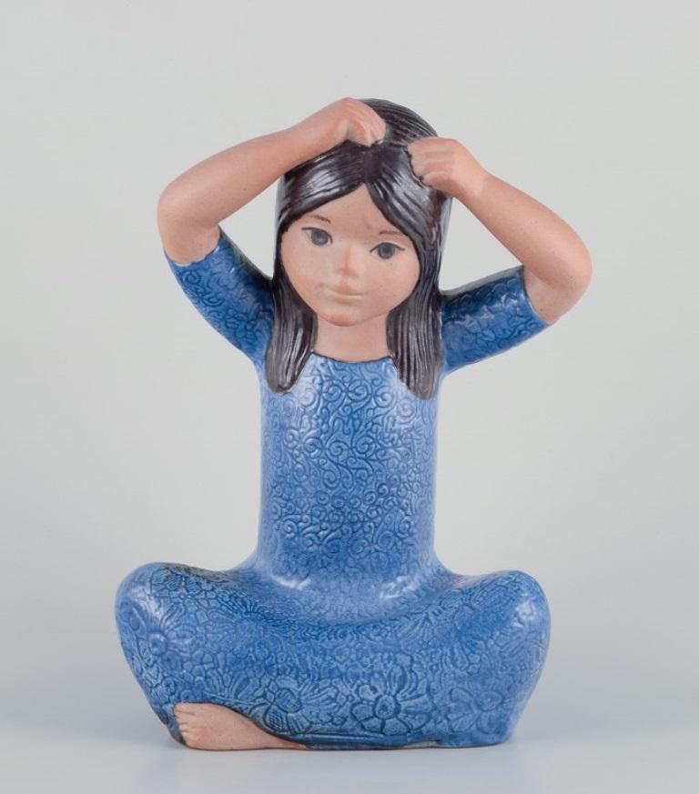 Lisa Larson per Gustavsberg, Svezia
Grande e rara statuetta di una ragazza tailandese (