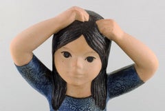 Lisa Larson per Gustavsberg, Grande e rara figura "Thai" in ceramica smaltata