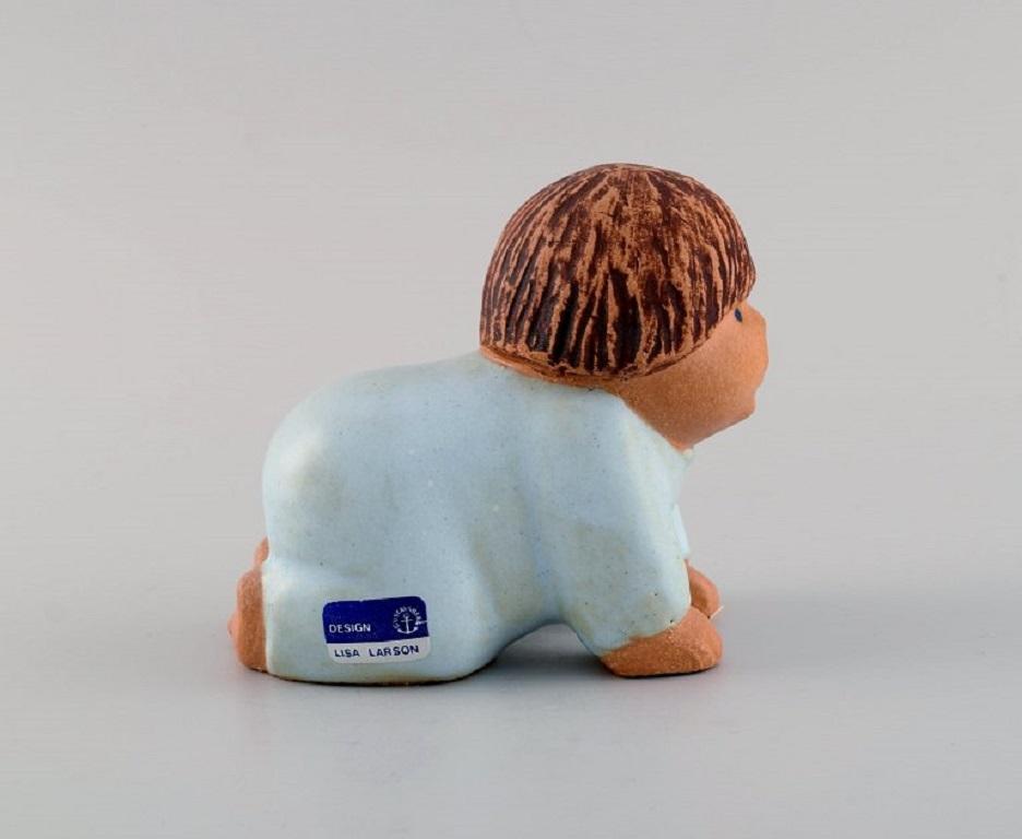 Scandinave moderne Lisa Larson pour Gustavsberg, figurine rare en céramique émaillée, bébé, années 1970 en vente