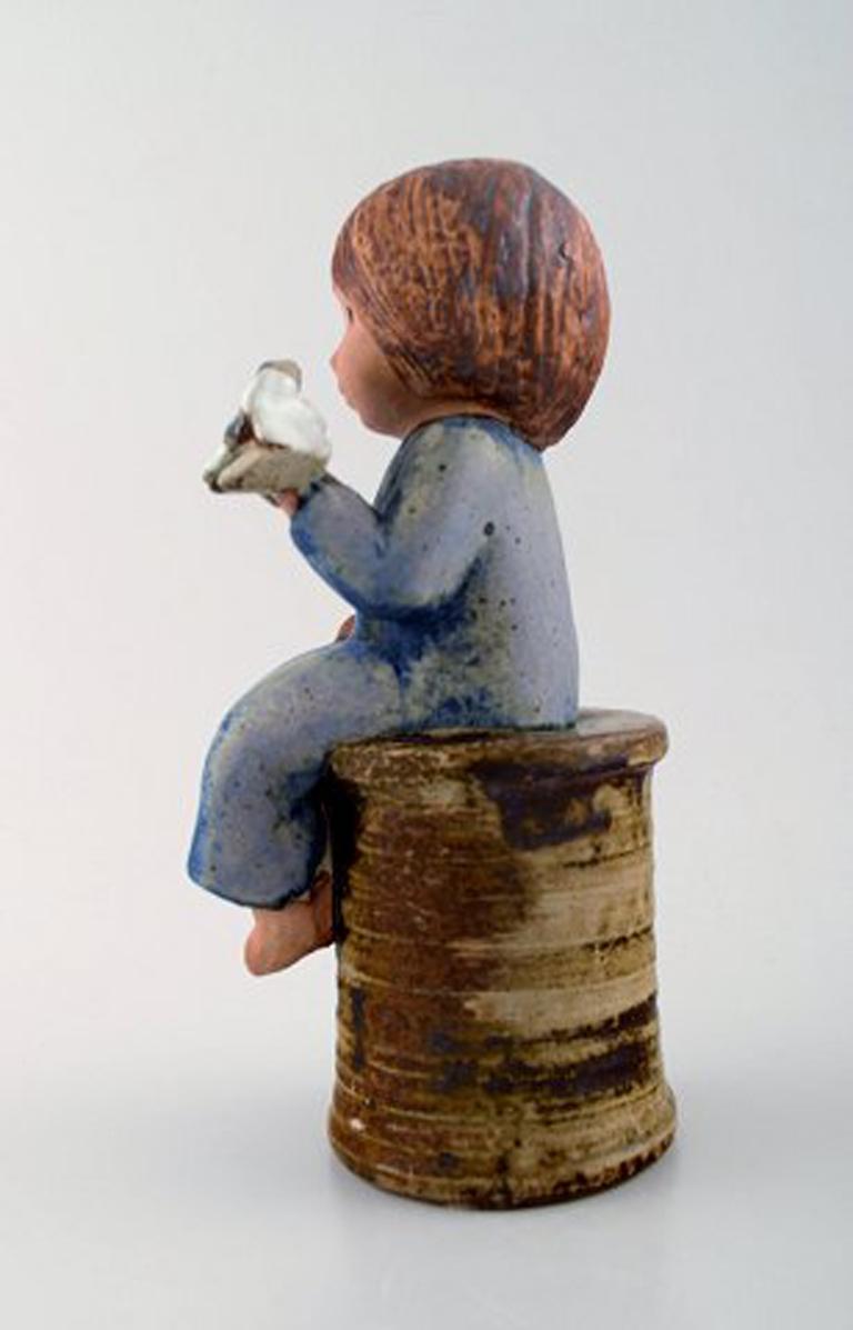 Lisa Larson for Gustavsberg. Rare stoneware figure. Girl with flowers.
Measures: 22.5 cm x 12 cm.
In perfect condition.
Signed.