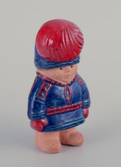 Lisa Larson per Gustavsberg. Statuetta in gres di un ragazzo. "Nils"