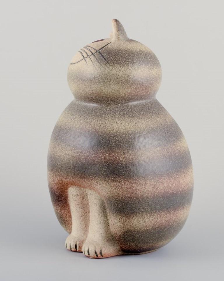 Scandinavo moderno Lisa Larson per Gustavsberg, Svezia. Grande e raro gatto 
