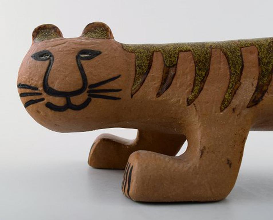 Lisa Larson Gustavsberg large tiger/cat in ceramics.
Stamped. 1960s-1970s
Measures: 28 cm. x 8.5 cm.
In perfect condition.