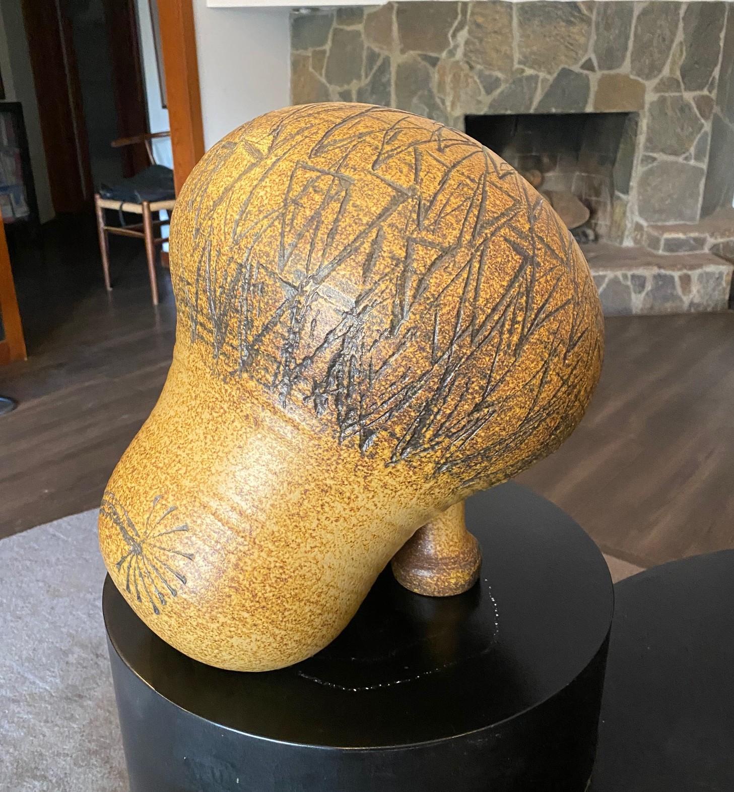 Lisa Larson, scultura in ceramica svedese di metà secolo firmata Gustavsberg, Leone di grandi dimensioni in vendita 4
