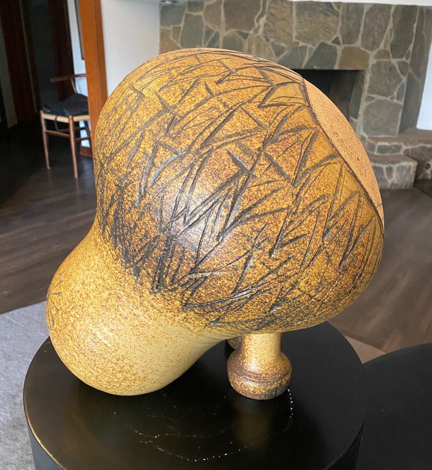 Lisa Larson, scultura in ceramica svedese di metà secolo firmata Gustavsberg, Leone di grandi dimensioni in vendita 5