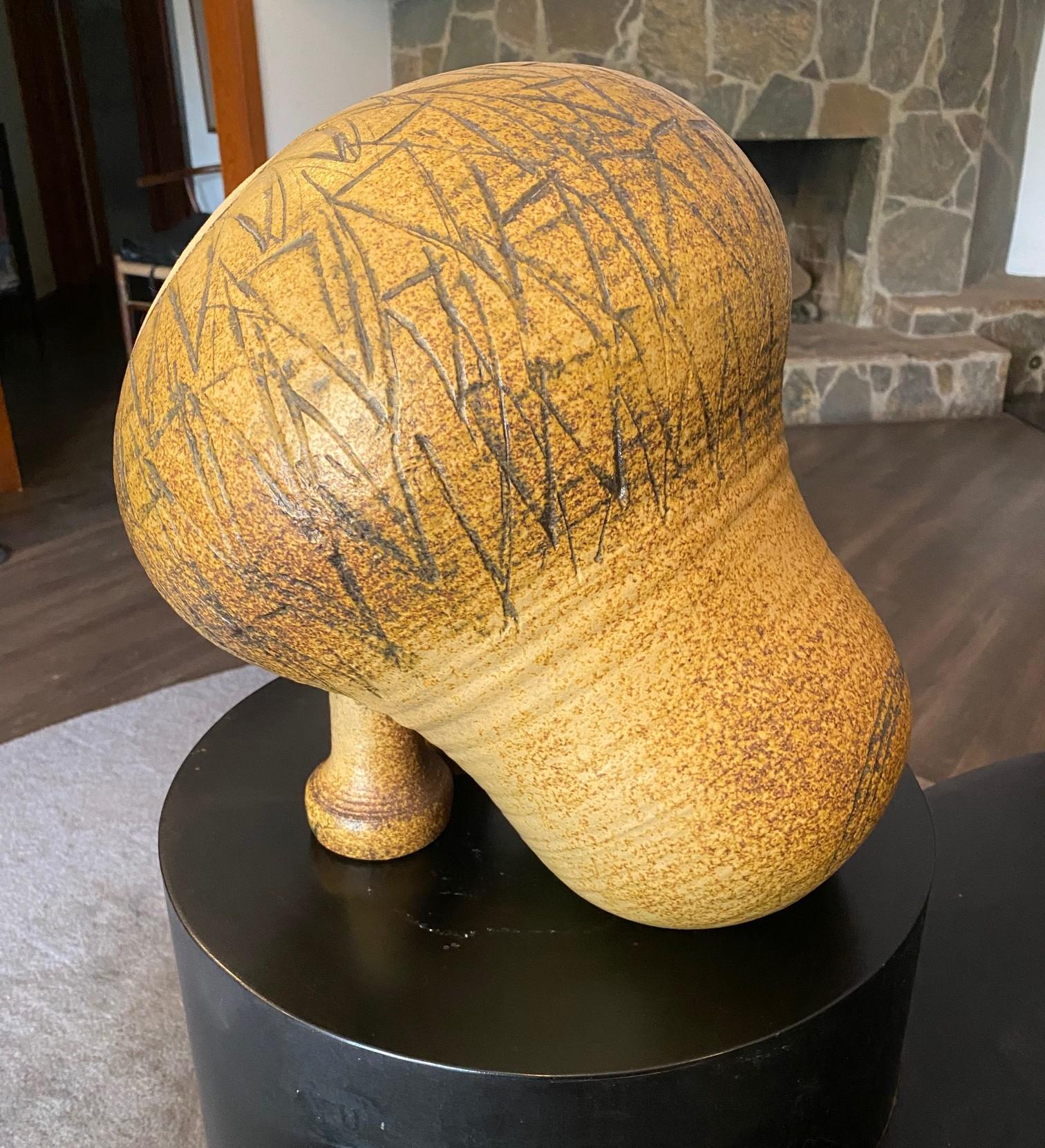 Lisa Larson, scultura in ceramica svedese di metà secolo firmata Gustavsberg, Leone di grandi dimensioni in vendita 1