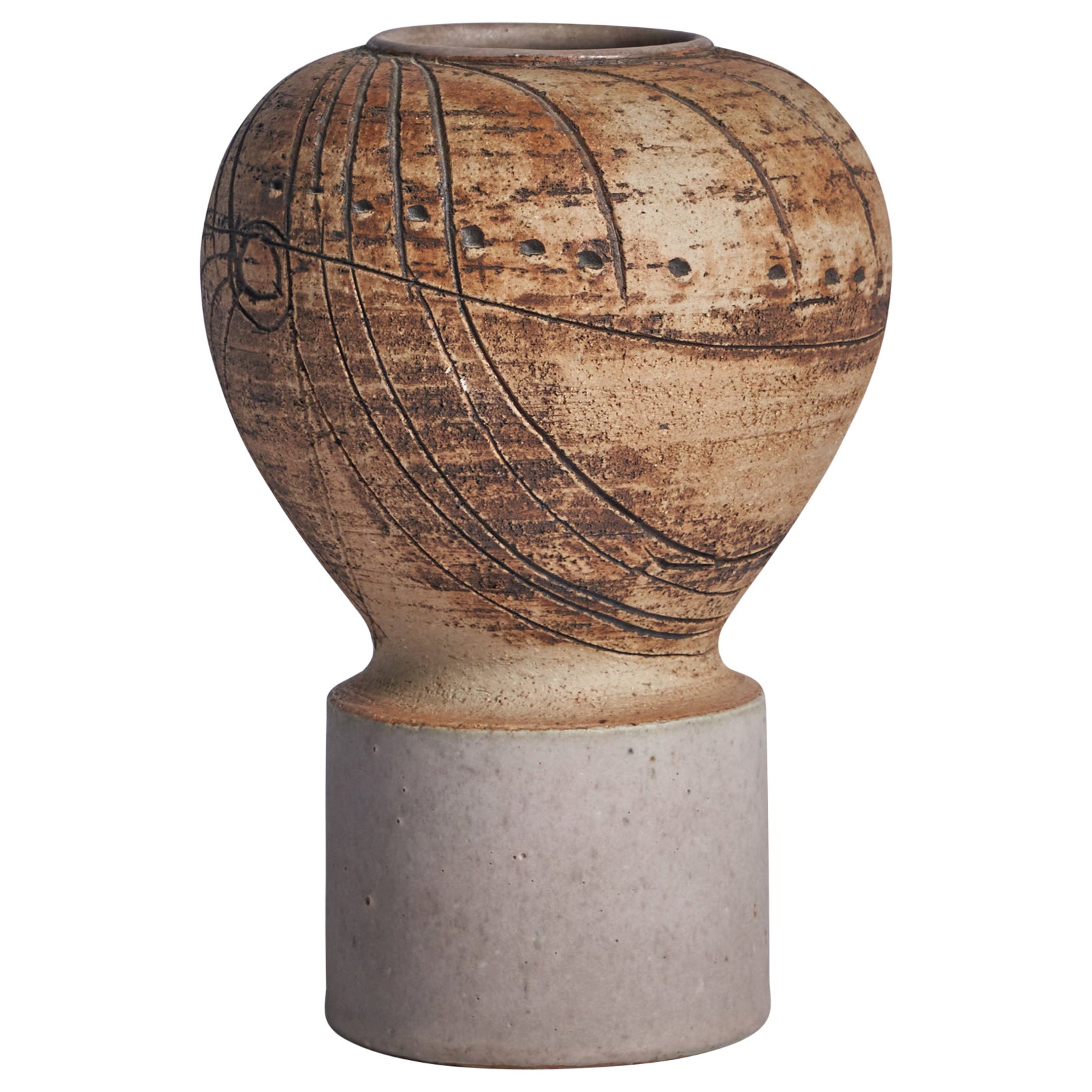 Lisa Larson, Vase, Stoneware, Sweden, 1960s