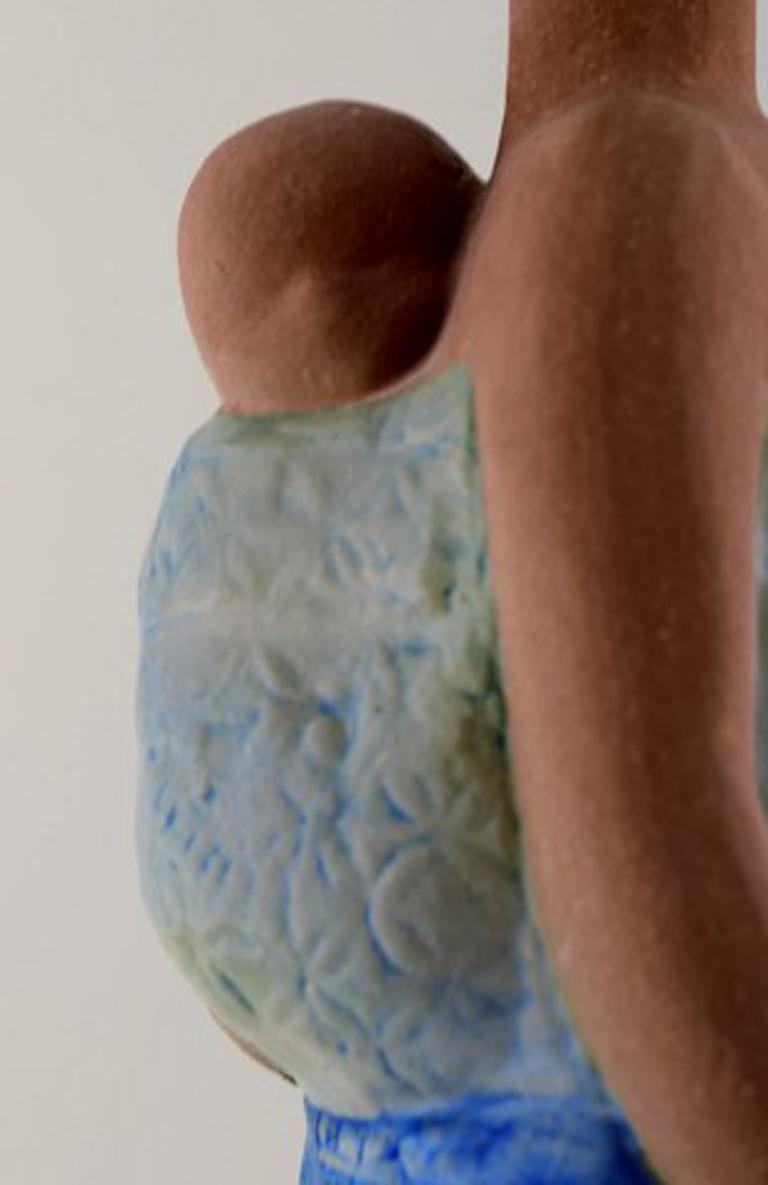 Lisa Larsson, Figura di grandi dimensioni molto rara, Madre che porta il bambino, Gustavsberg svedese in vendita 1