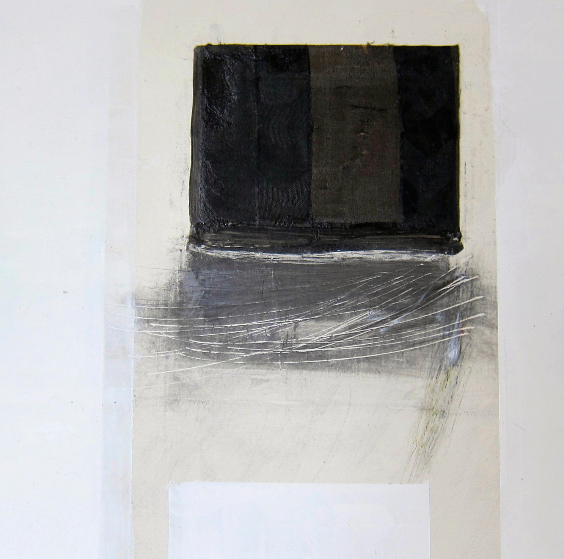 Chaise, collage sur carton avec  Tissu ancien, blanc avec graphite