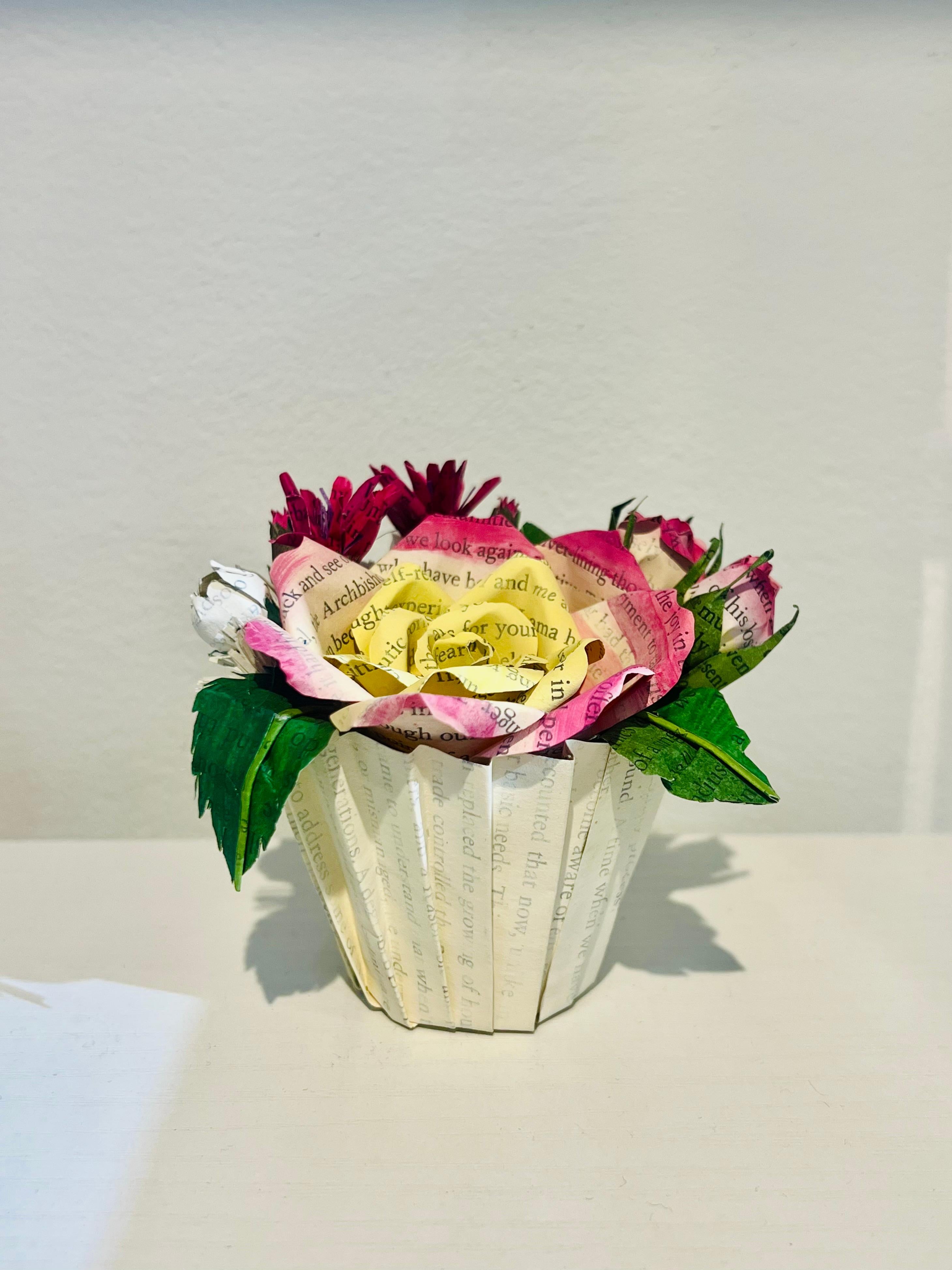 Lisa Meek Abstract Sculpture - Cupcake 3