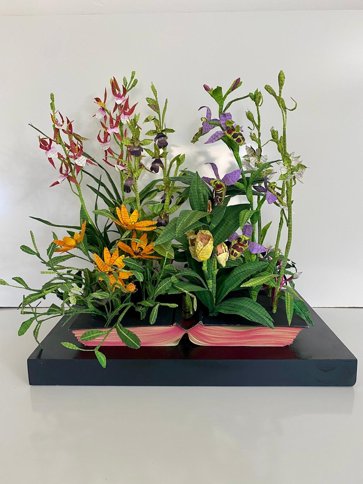 Lisa Meek Abstract Sculpture – Anwärter 2