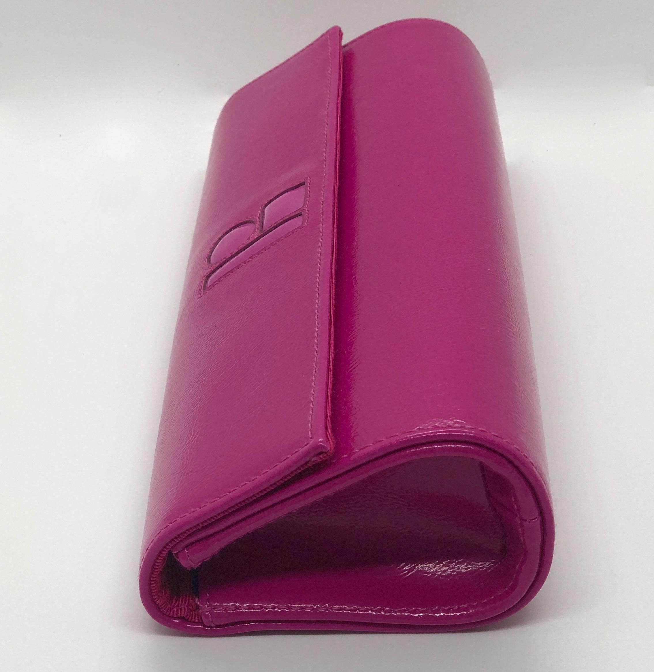 Lisa Perry Mod Fuchsia Pink Patent Leather Clutch Handbag w/ Magnetic Closure  5