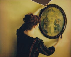 Nido - Contemporaneo, Figurativo, Donna, Polaroid, 21° secolo