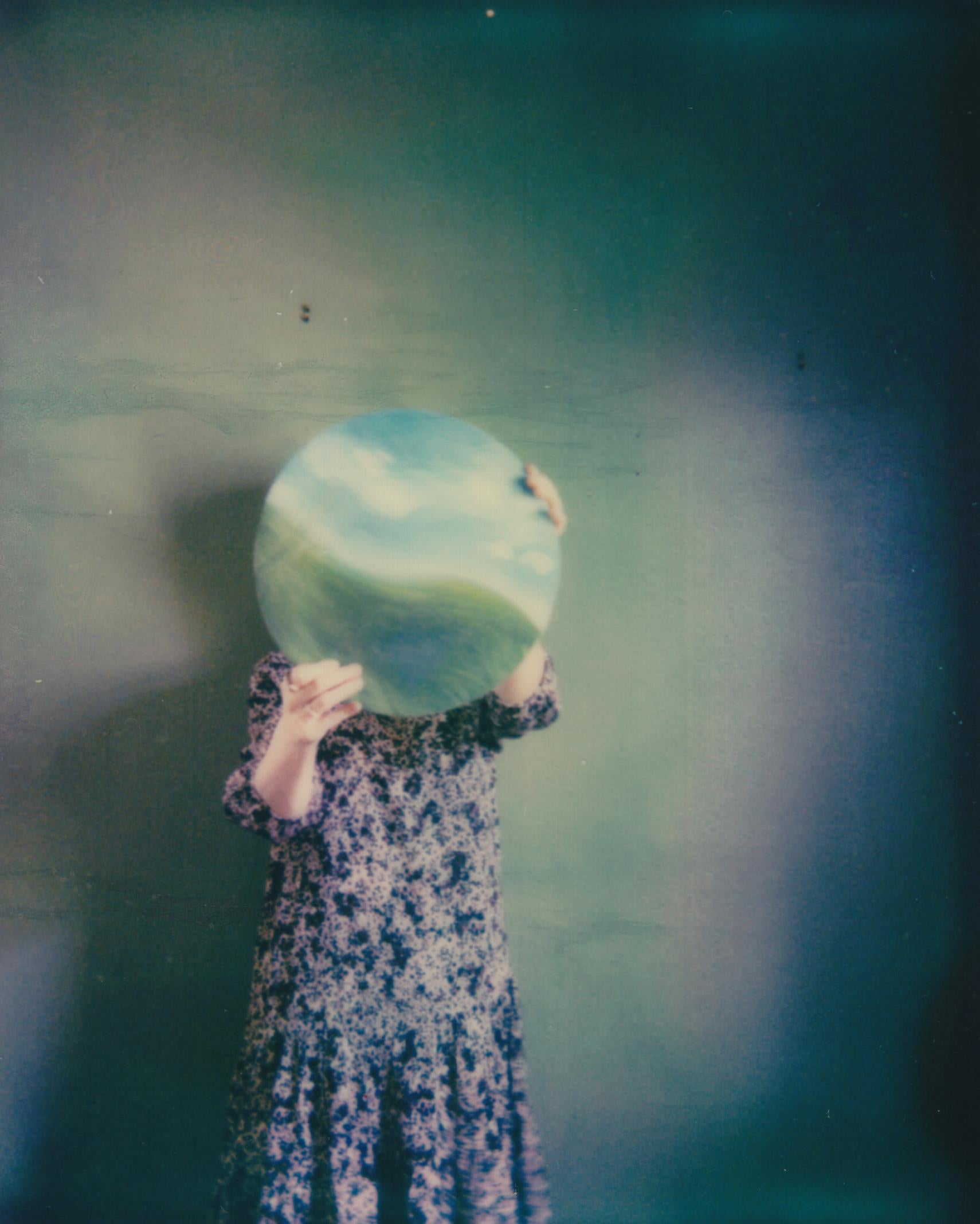 Portrait Photograph Lisa Toboz - Portales - Contemporary, Figurative, Woman, Polaroid, 21st Century, Self-Portrait